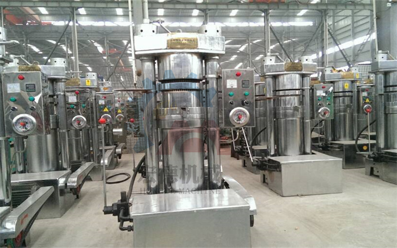 <a href=http://v3149.cn/yeyazhayouji/ target=_blank class=infotextkey>液壓榨油機</a>